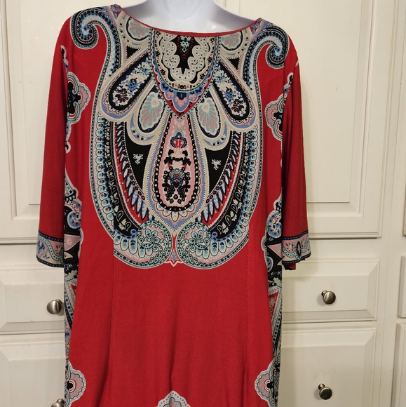 20W-Studio I Dress - Picture 2 of 7